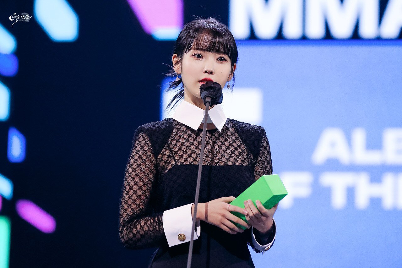 IU at the MelOn Music Awards, December 2021.