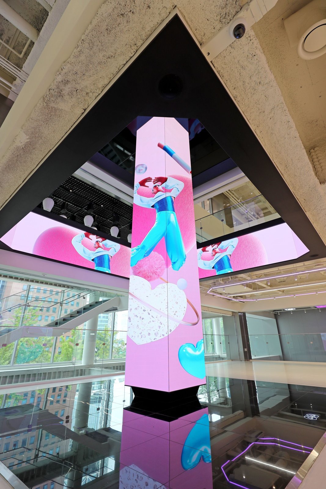 Hiker Ground beside Cheonggyecheon. The K-pop media-art pillars make a free photo spot