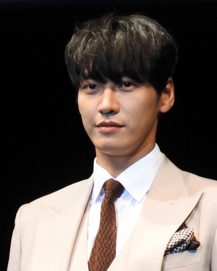 Kim Young-kwang close-up, 2017